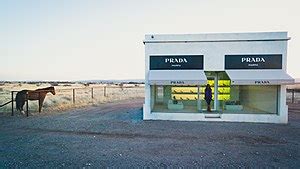 prada marfa wikipedia español